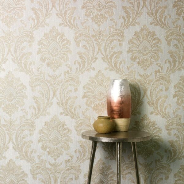 Vymura Milano Damask Cream/Gold Glitter Wallpaper - Image 3